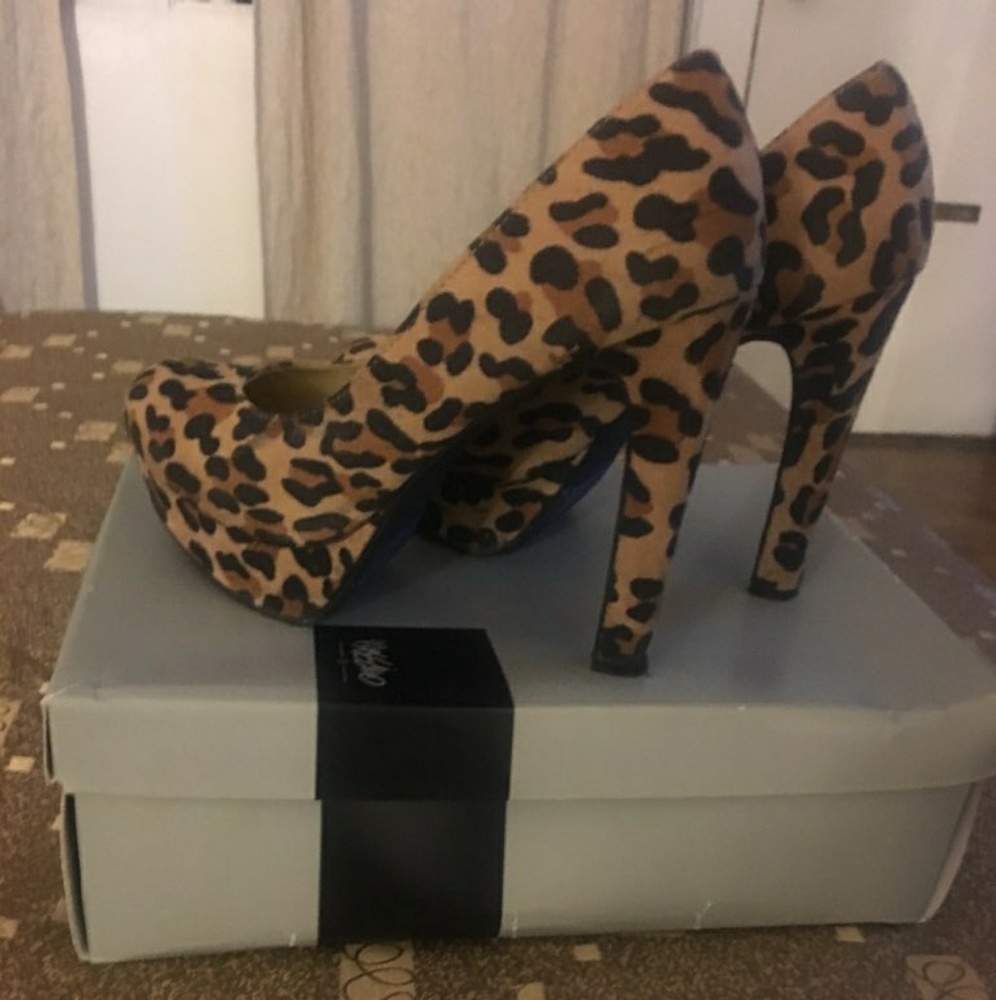 Super Gorgeous Massimo Leopard Print Platforms!😋 - Picture 2 of 7